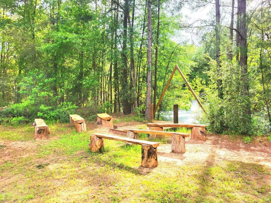 Waterfront Houston Hide Out In A Magical Forest Waller Exteriér fotografie